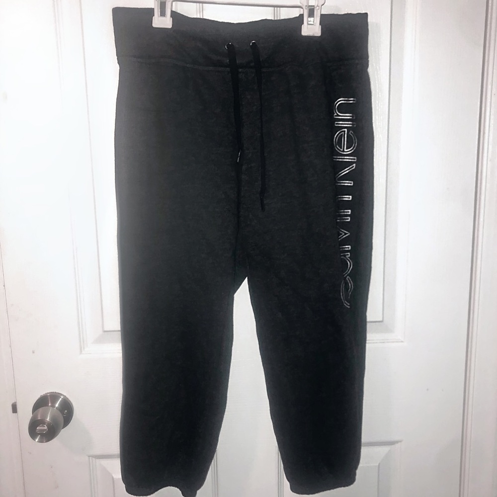 NEVER WORN BEFORE CALVIN KLEIN SWEATPANTS